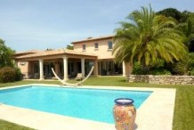Nice villa with private pool, beautiful views over the hills and golf