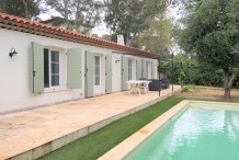 Villa with panoramic views over the sea, Alpes and old town of Antibes