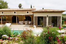 Recently built villa in the gated area, walking distance to salins beach