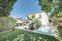 Maison de maître avec piscine et jardin 1200 m, proche centre Cannes
