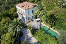 Belle epoque 7 bedroom villa with swimming pool, near the sea and the downtown