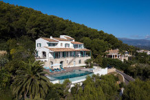 Villa with panoramic sea view and huge swimming pool