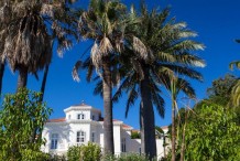 CAP D'ANTIBES WEST SIDE - LUXURY RENOVATED VILLA FOR SALE