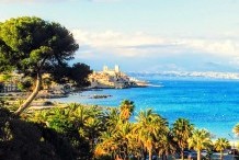 Appartement de luxe en front mer à Antibes