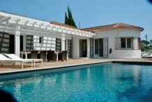 Villa avec 4 chambres et piscine privée à deux pas de la Garoupe