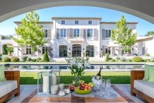 Красивый дом в Провансе рядом с гольфом, частный сад 14 000 кв м, большой бассейн