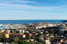 Appartement 3 pièces avec une vue sur la mer à louer à l'année